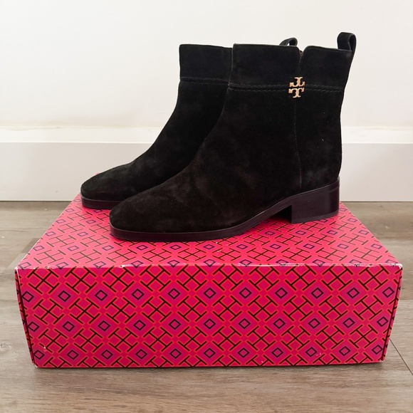 NEW Tory Burch Black Suede Gold Logo Everly Flat Boots 9.5 - Picture 2 of 6